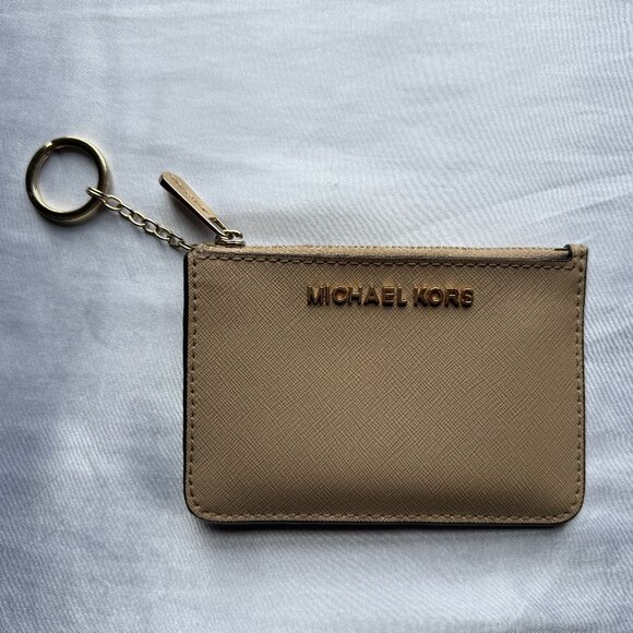 Michael Kors Small Wallet - Picture 2 of 7